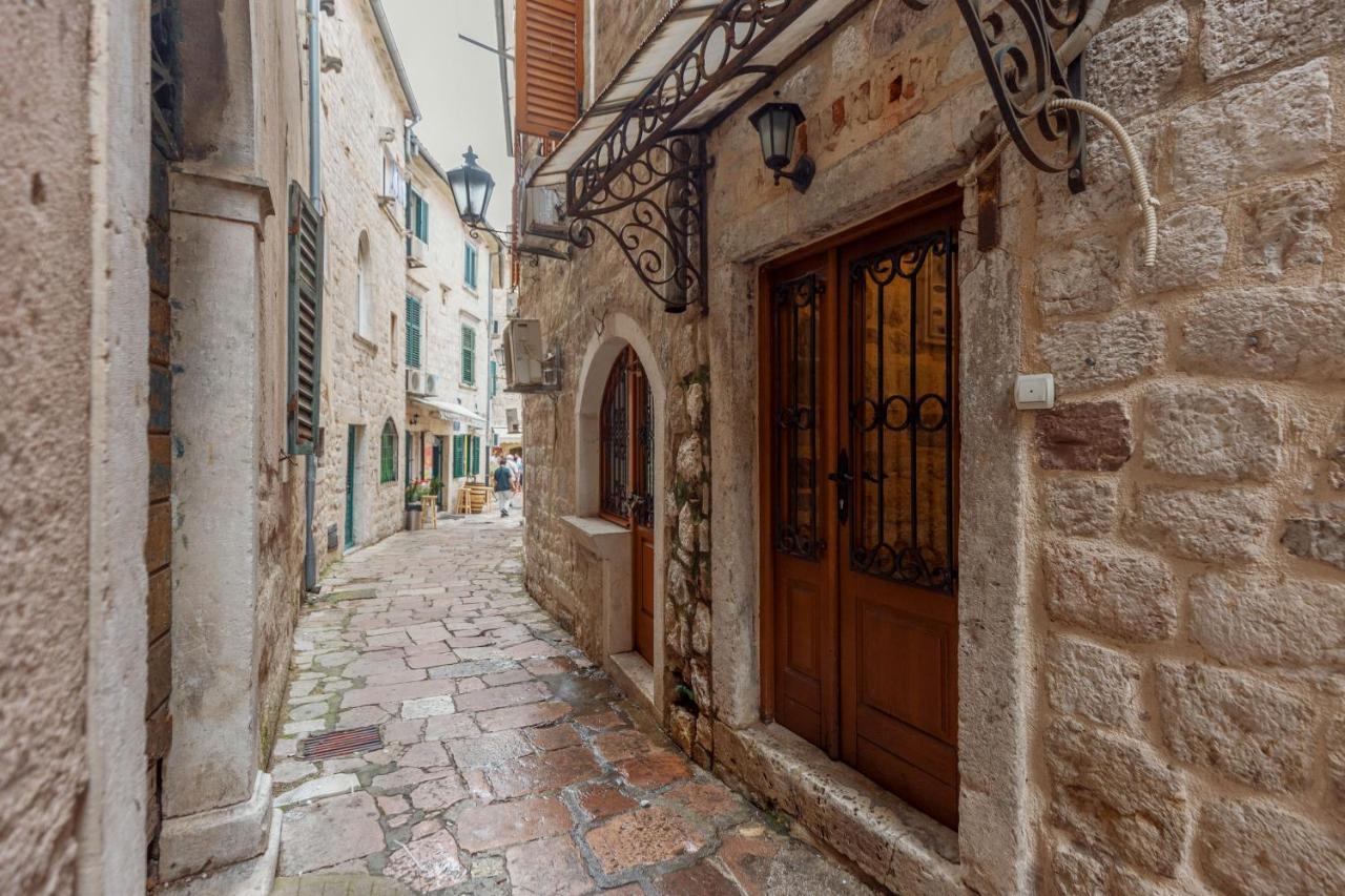 Apartment Amigo 2 Old Town Cattaro Esterno foto