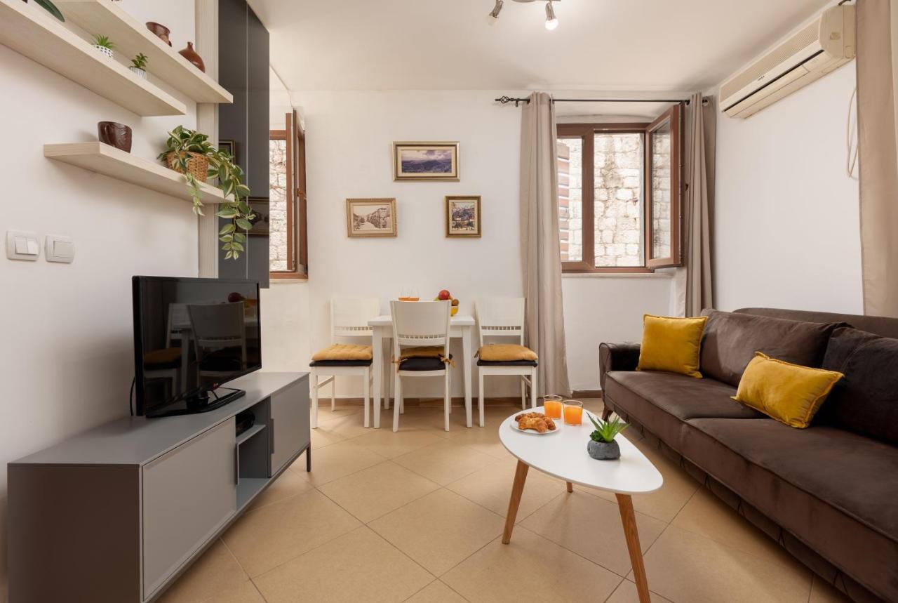 Apartment Amigo 2 Old Town Cattaro Esterno foto